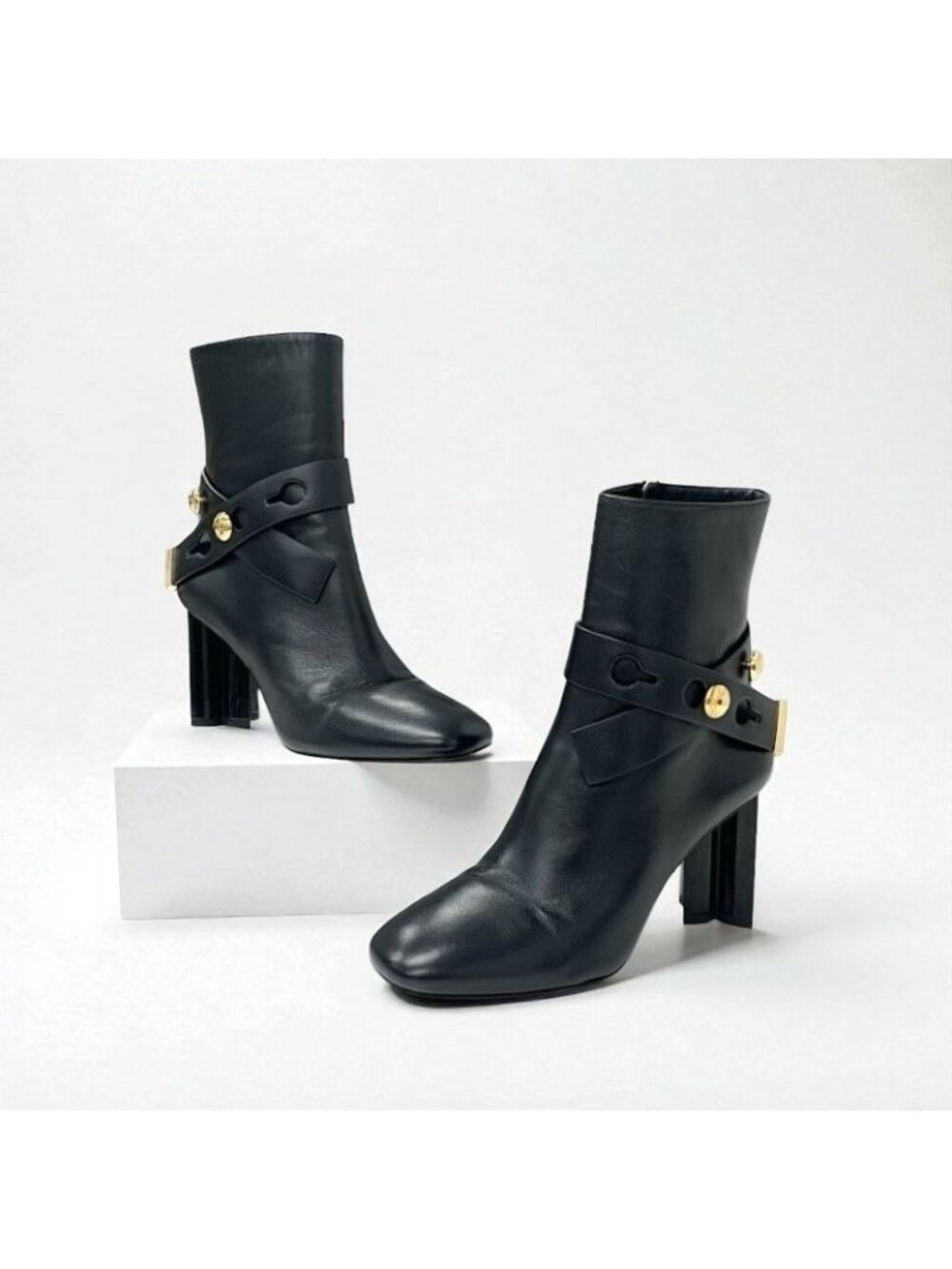 Louis Vuitton Silhouette Line Boots Short Shoes Leather Black Gold Logo - Picture 1 of 9